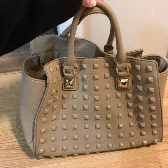 Handbag - Picture 6 of 6